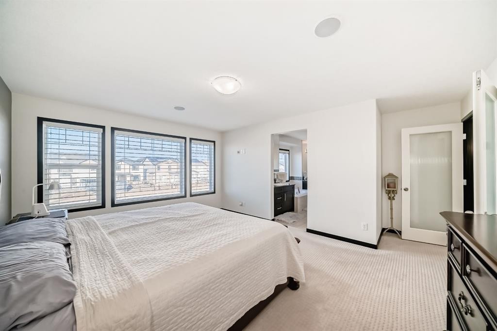 16 Skyview Shores Gardens Ne, Calgary, AB - Indoor Photo Showing Bedroom