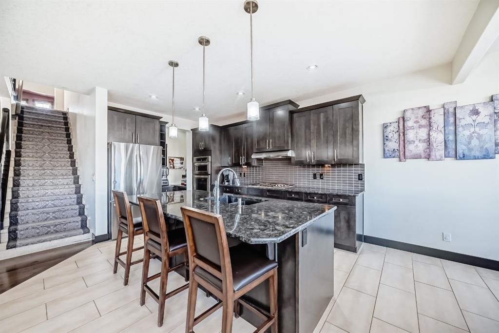 16 Skyview Shores Gardens Ne, Calgary, AB - Indoor Photo Showing Kitchen With Upgraded Kitchen