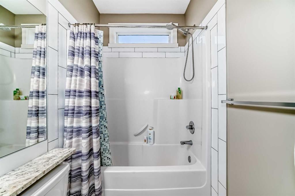 96 Skyview Ranch Avenue Ne, Calgary, AB - Indoor Photo Showing Bathroom