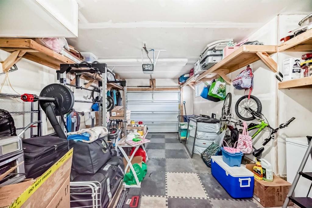 96 Skyview Ranch Avenue Ne, Calgary, AB - Indoor Photo Showing Garage