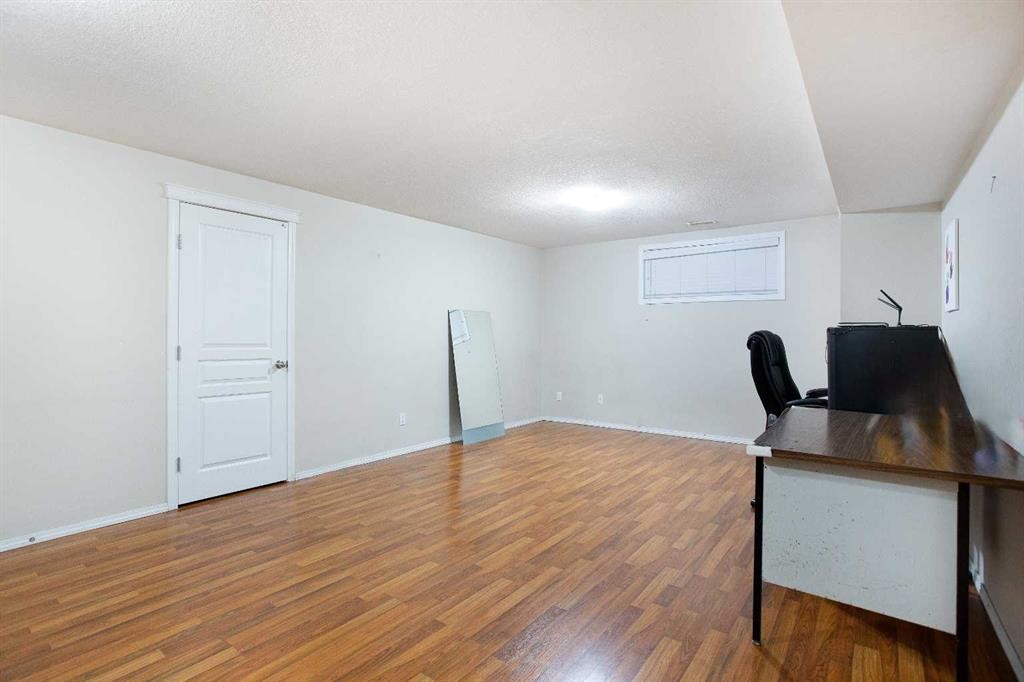 138 Saddlecrest Way Ne, Calgary, AB - Indoor Photo Showing Other Room