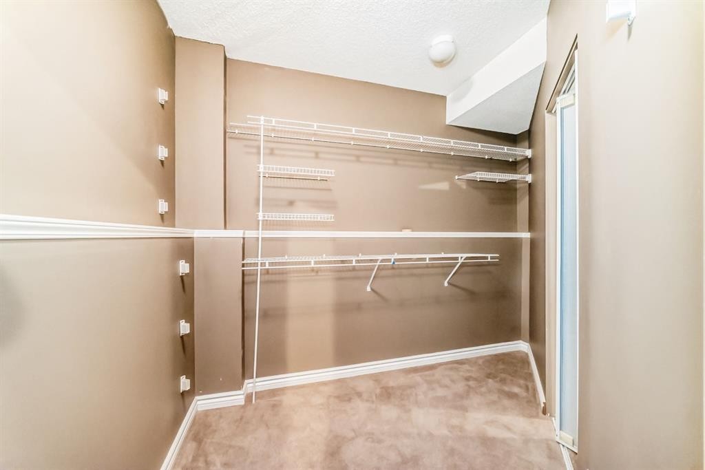 8373 Edgevalley Drive Nw, Calgary, AB