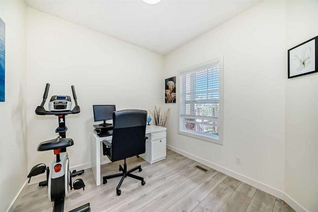 437 Auburn Bay Drive Se, Calgary, AB