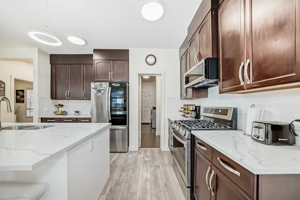 437 Auburn Bay Drive Se, Calgary, AB