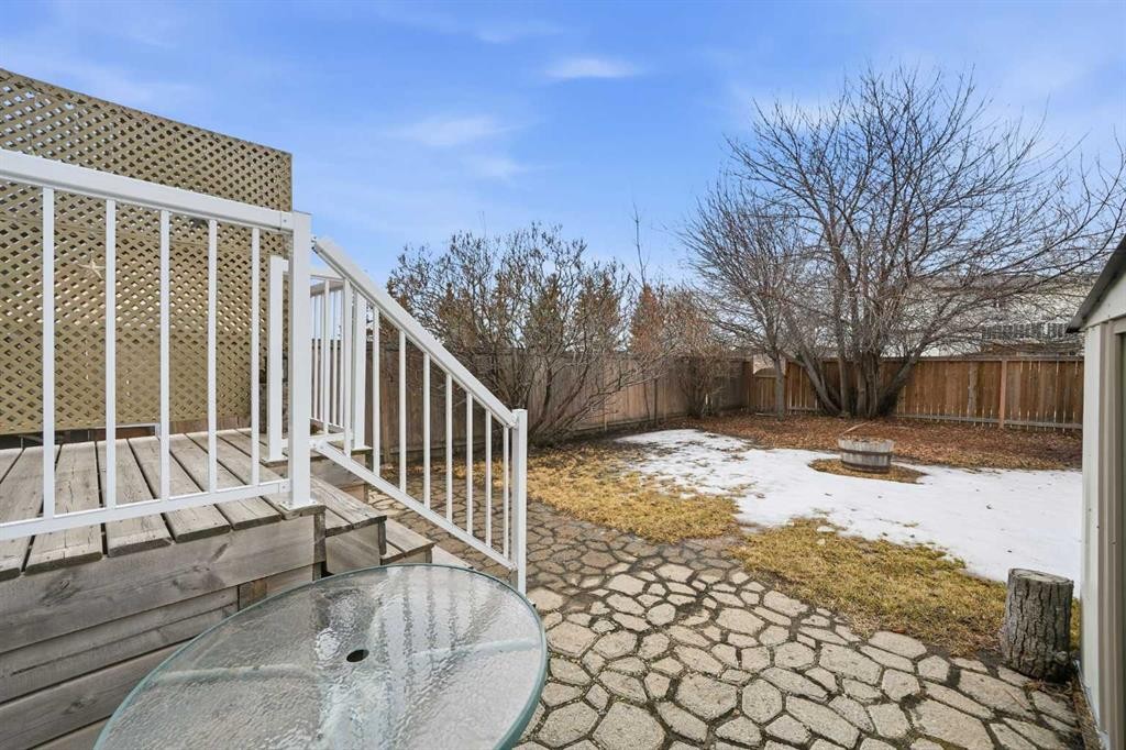 302 Strathaven Drive, Strathmore, AB - Outdoor