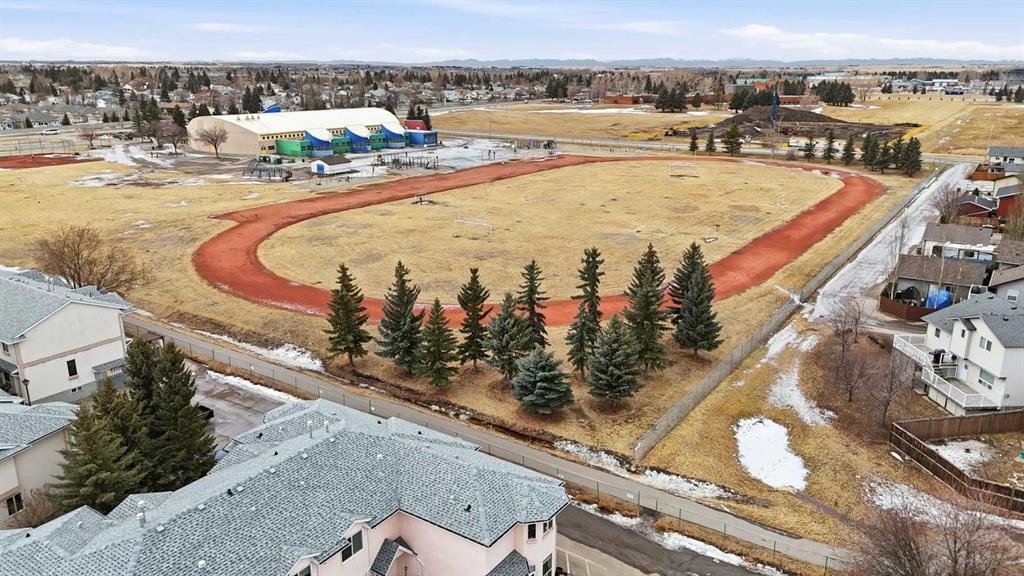 302 Strathaven Drive, Strathmore, AB - Outdoor With View