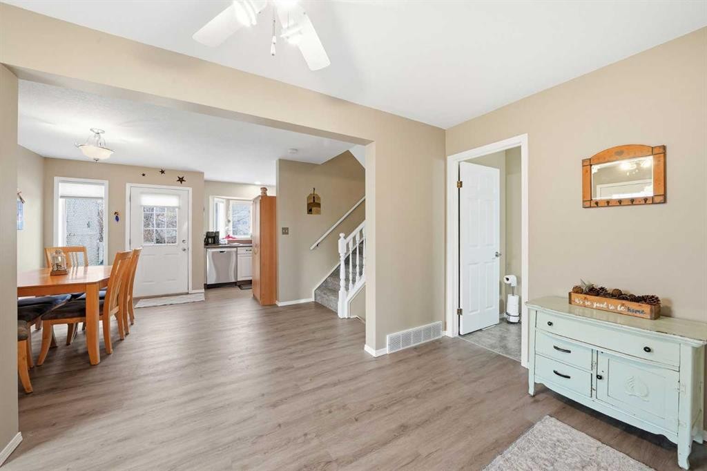 302 Strathaven Drive, Strathmore, AB - Indoor