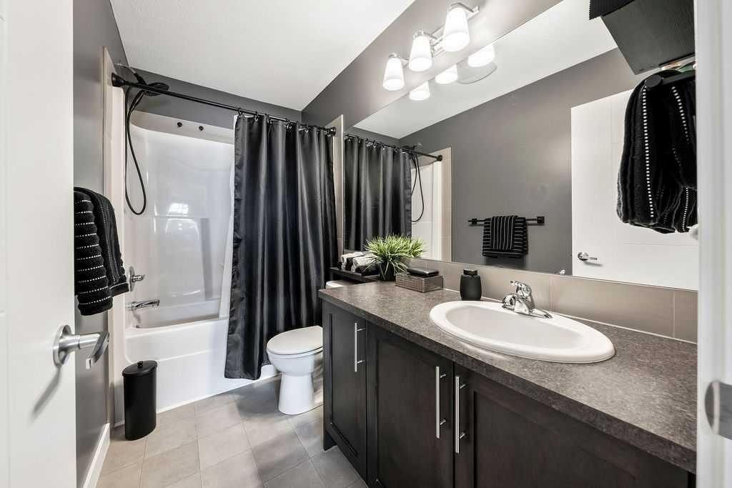 308 Redstone View, Calgary, AB - Indoor Photo Showing Bathroom