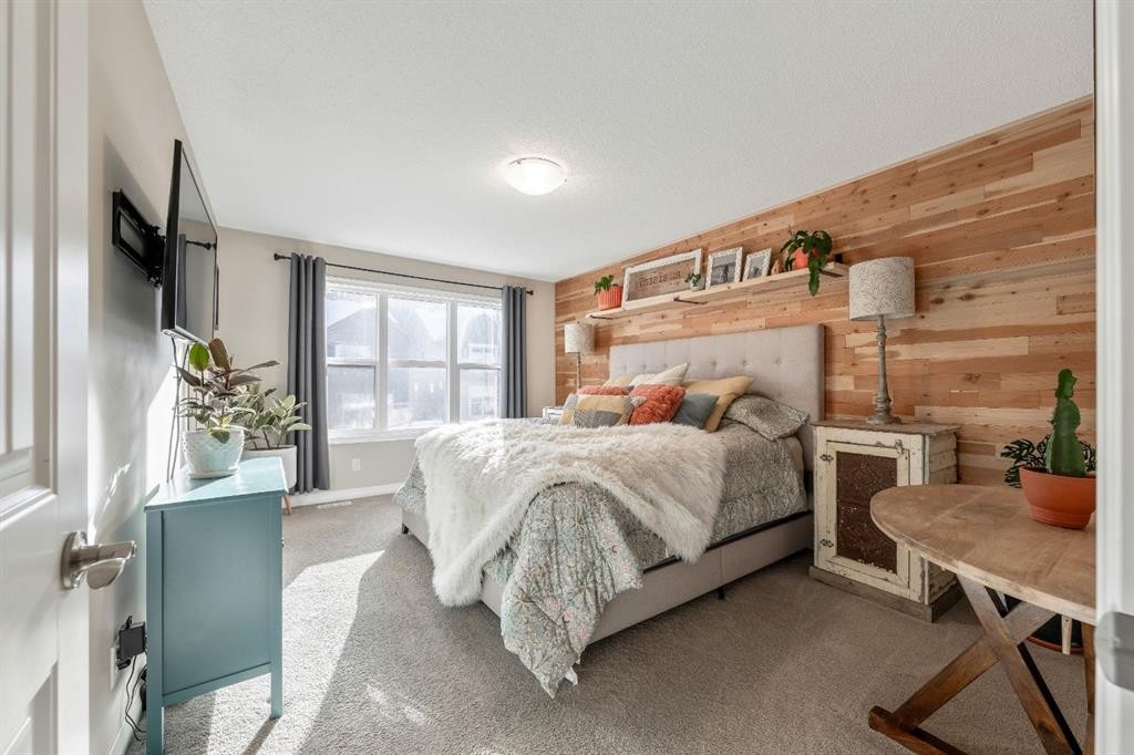159 Riviera View, Cochrane, AB - Indoor Photo Showing Bedroom