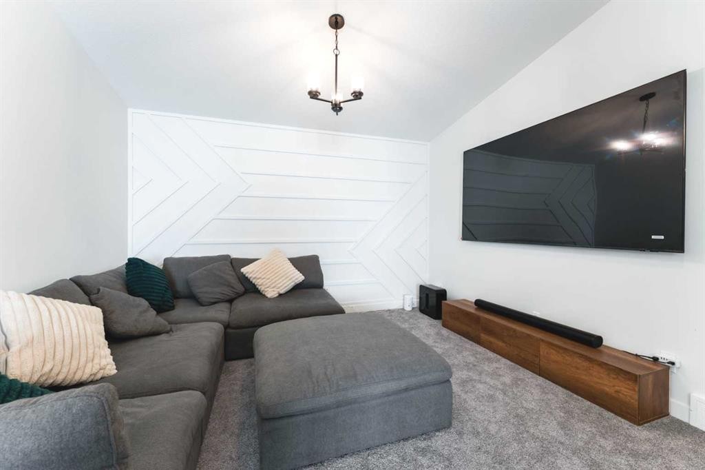 200 Lewiston Drive Ne, Calgary, AB - Indoor