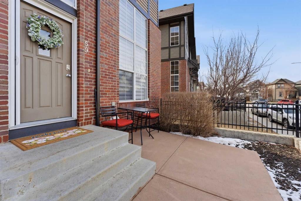 59 New Brighton Common Se, Calgary, AB - Outdoor With Exterior