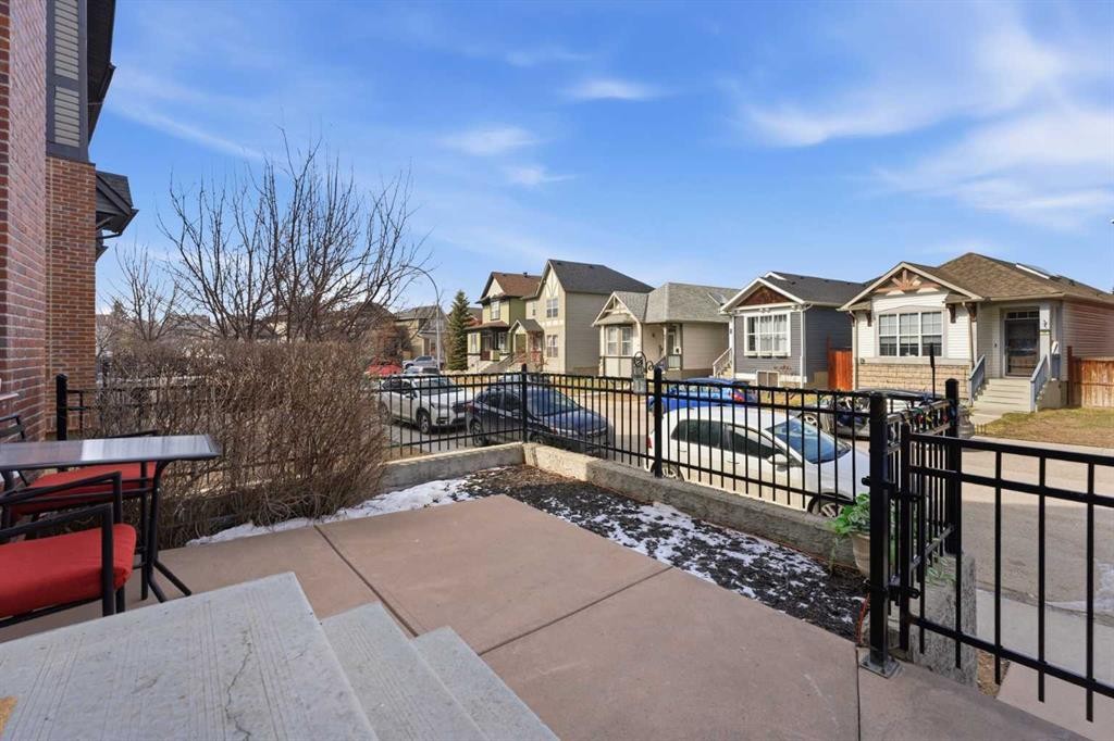 59 New Brighton Common Se, Calgary, AB - Outdoor