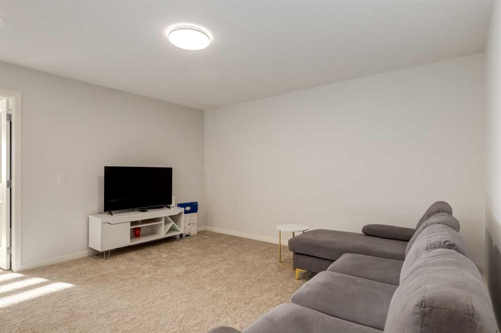 29 Marmot Passage Nw, Calgary, AB - Indoor