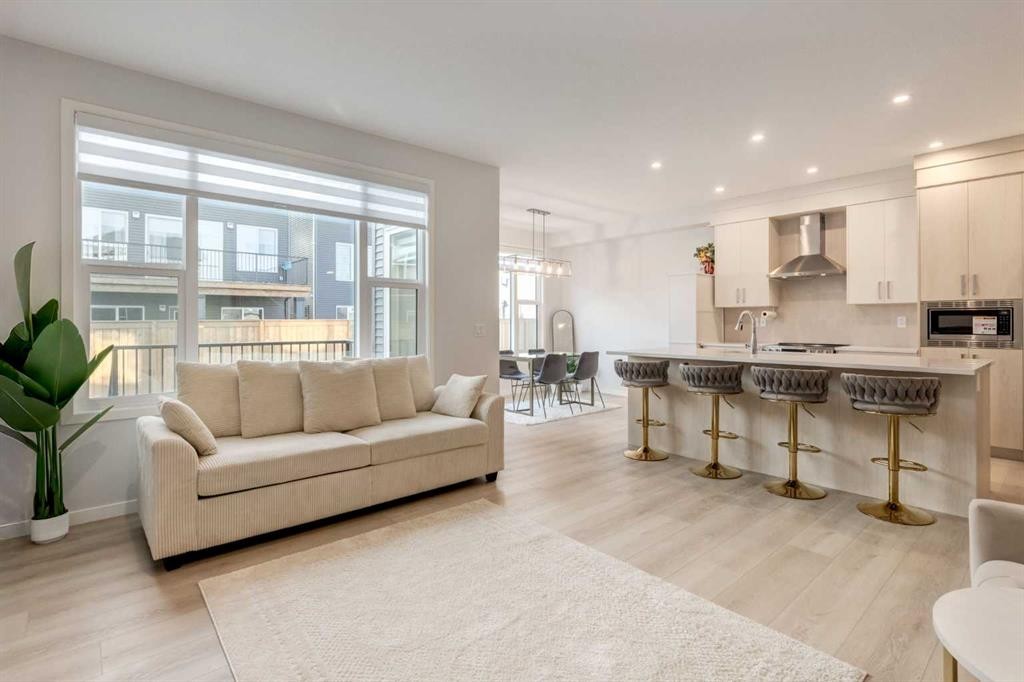 29 Marmot Passage Nw, Calgary, AB - Indoor