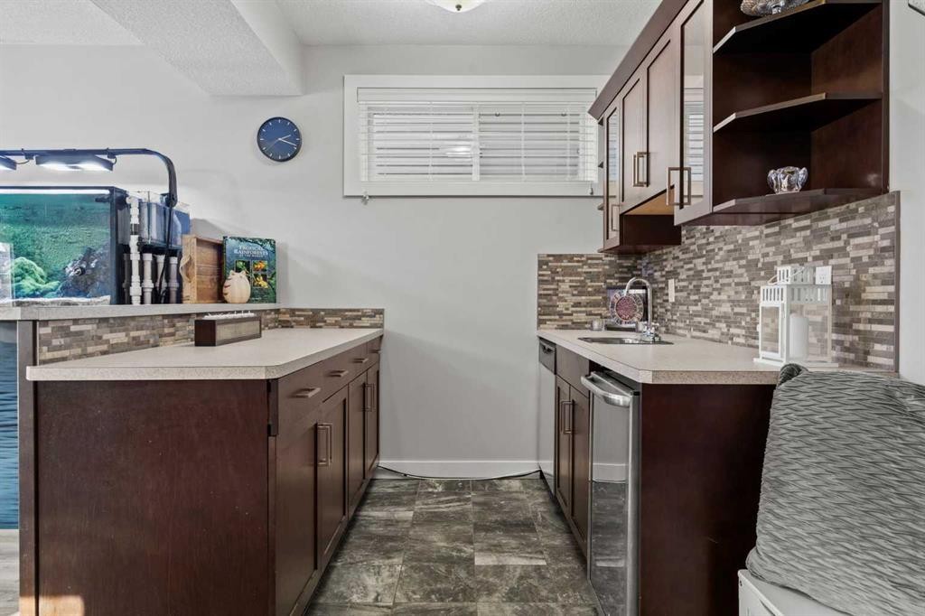 69 Ravenskirk Close Se, Airdrie, AB - Indoor