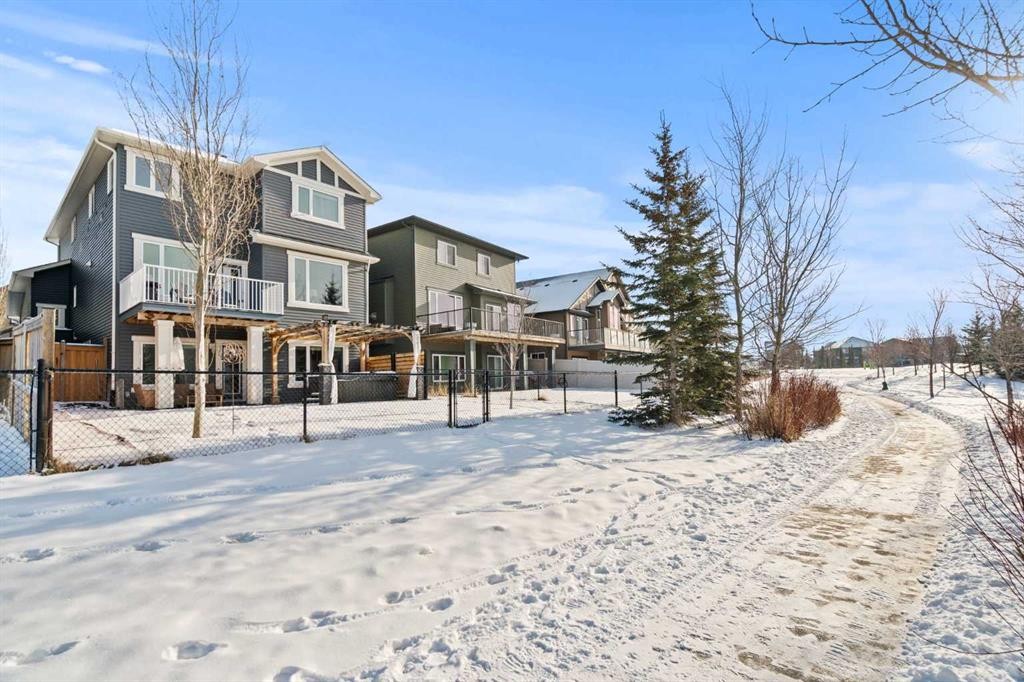 69 Ravenskirk Close Se, Airdrie, AB - Outdoor