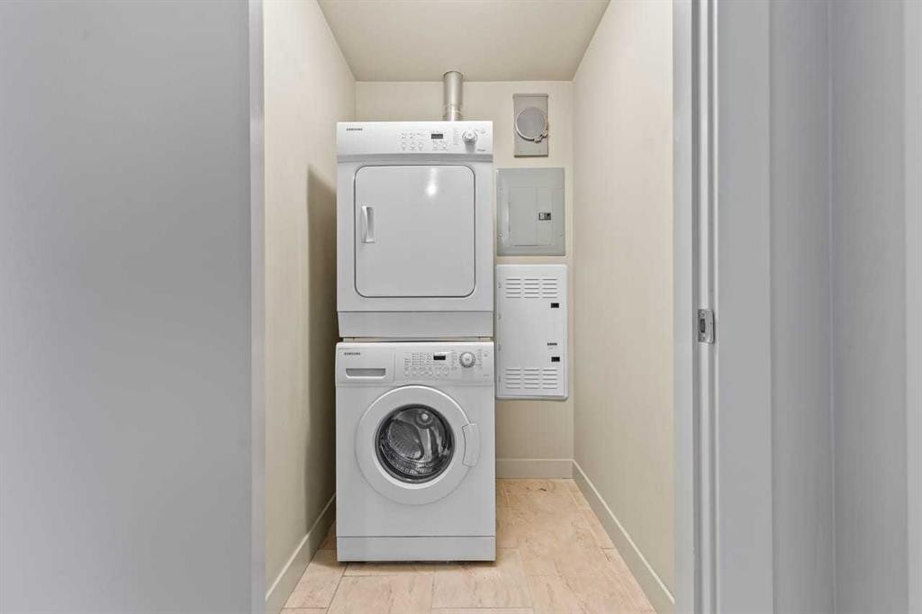 1103-8880 Horton Road Se, Calgary, AB - Indoor Photo Showing Laundry Room