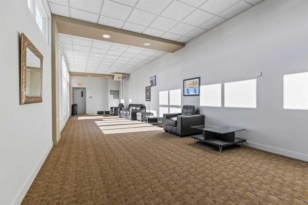 1103-8880 Horton Road Se, Calgary, AB - Indoor Photo Showing Other Room
