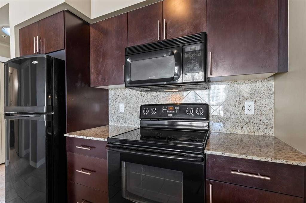 1103-8880 Horton Road Se, Calgary, AB - Indoor Photo Showing Kitchen