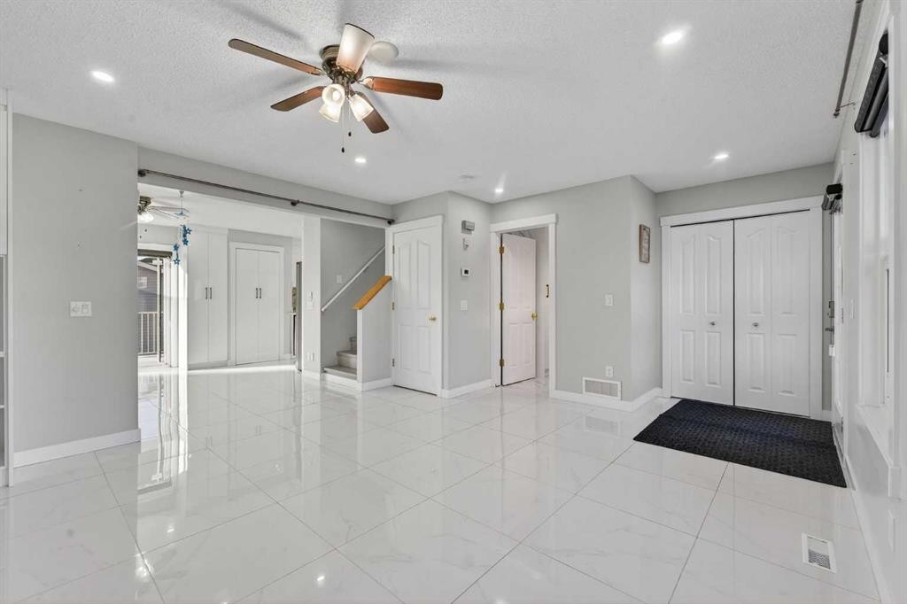 49 Taravista Way Ne, Calgary, AB - Indoor Photo Showing Other Room