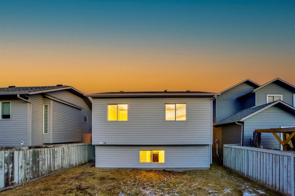 96 Covington Road Ne, Calgary, AB - Outdoor With Exterior