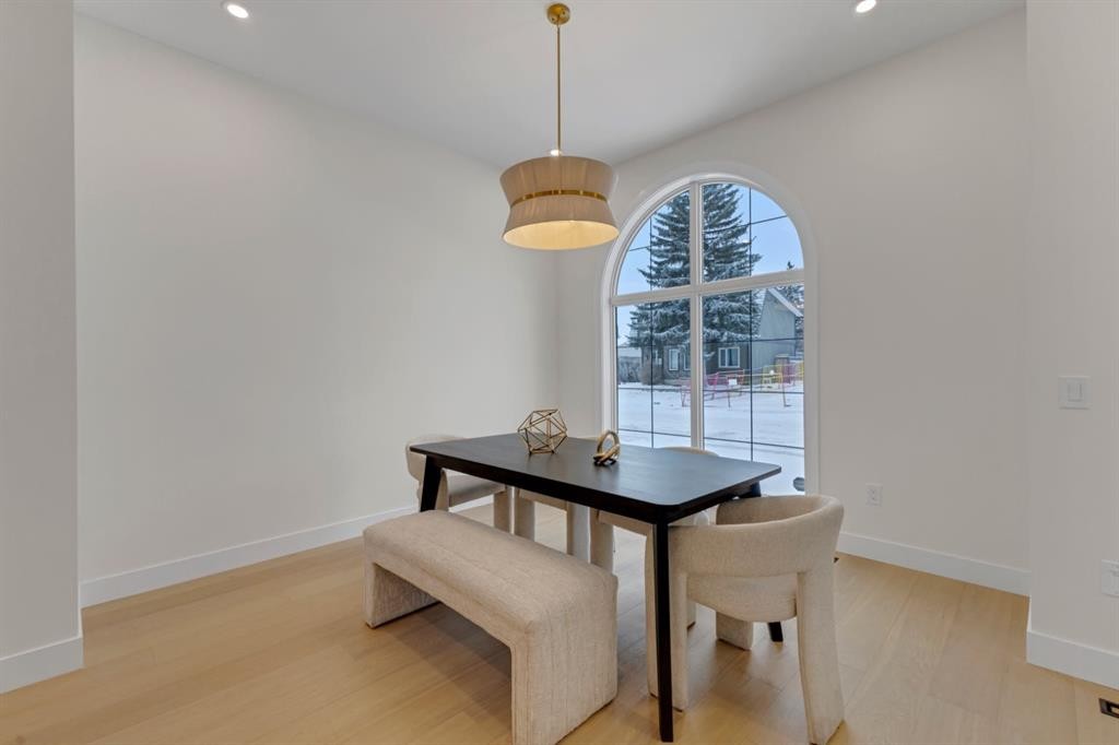 2518 20 Street Sw, Calgary, AB - Indoor Photo Showing Dining Room