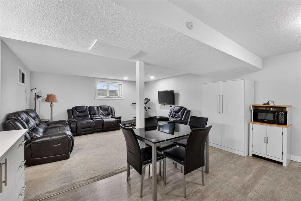 8 Malvern Crescent Ne, Calgary, AB