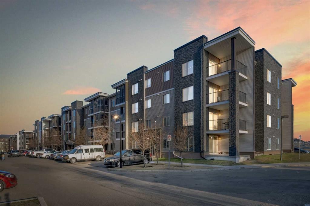 117-7130 80 Avenue Ne, Calgary, AB - Outdoor With Facade