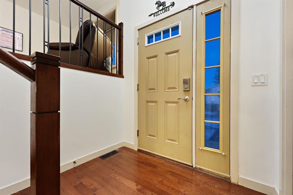 256 Lysander Place Se, Calgary, AB - Indoor Photo Showing Other Room