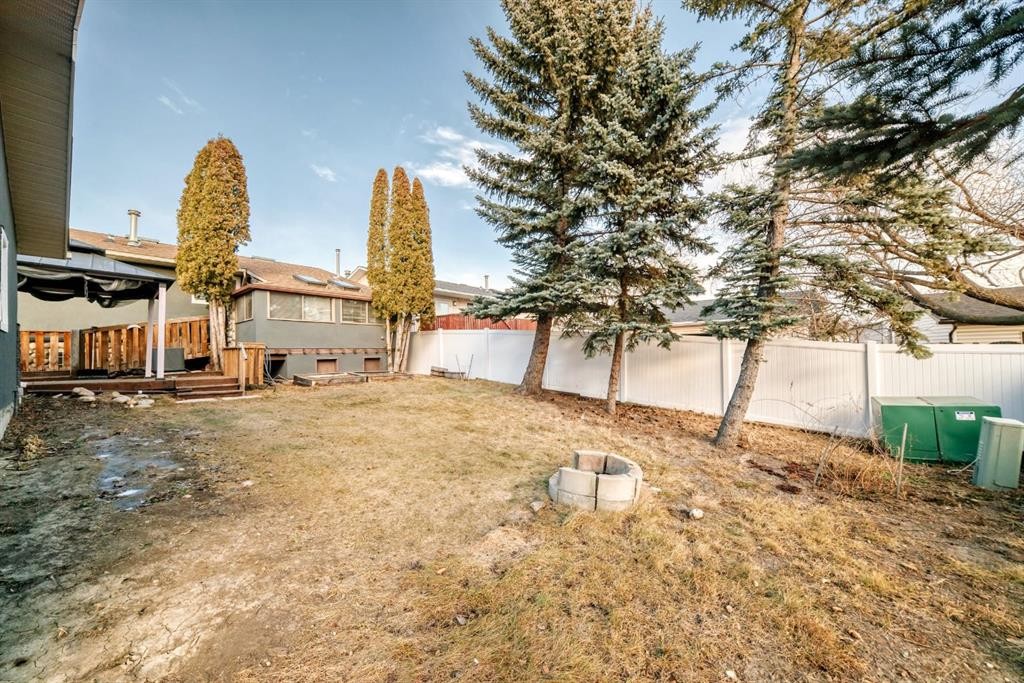 644 Rundleville Place Ne, Calgary, AB