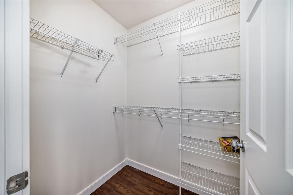 226 Saddlebrook Circle Ne, Calgary, AB - Indoor With Storage