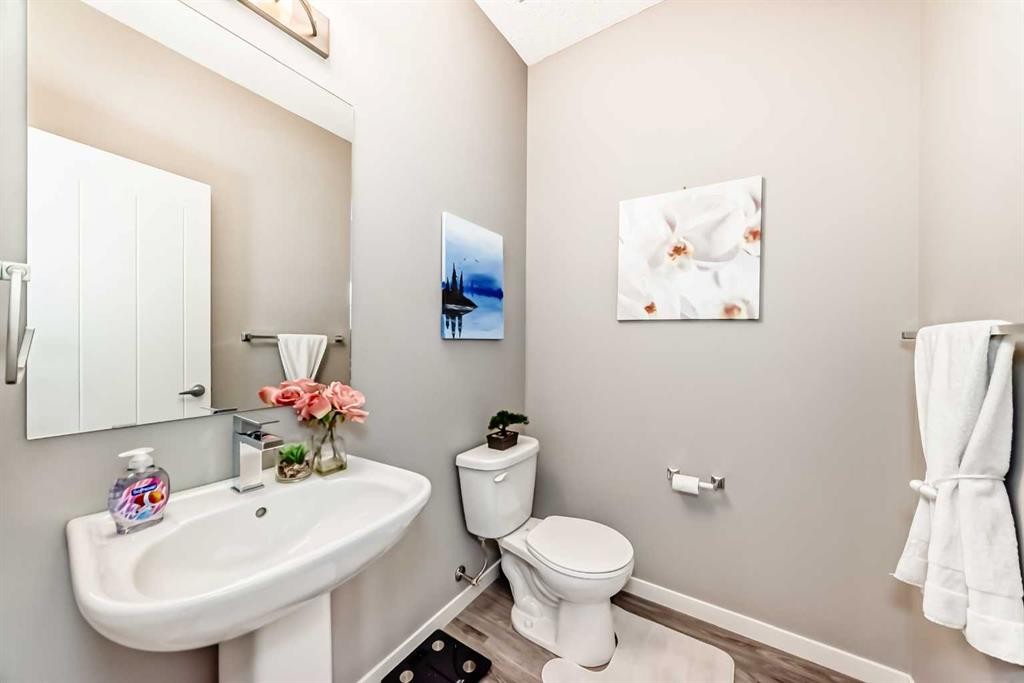 309 Nolanlake Villas Nw, Calgary, AB - Indoor Photo Showing Bathroom