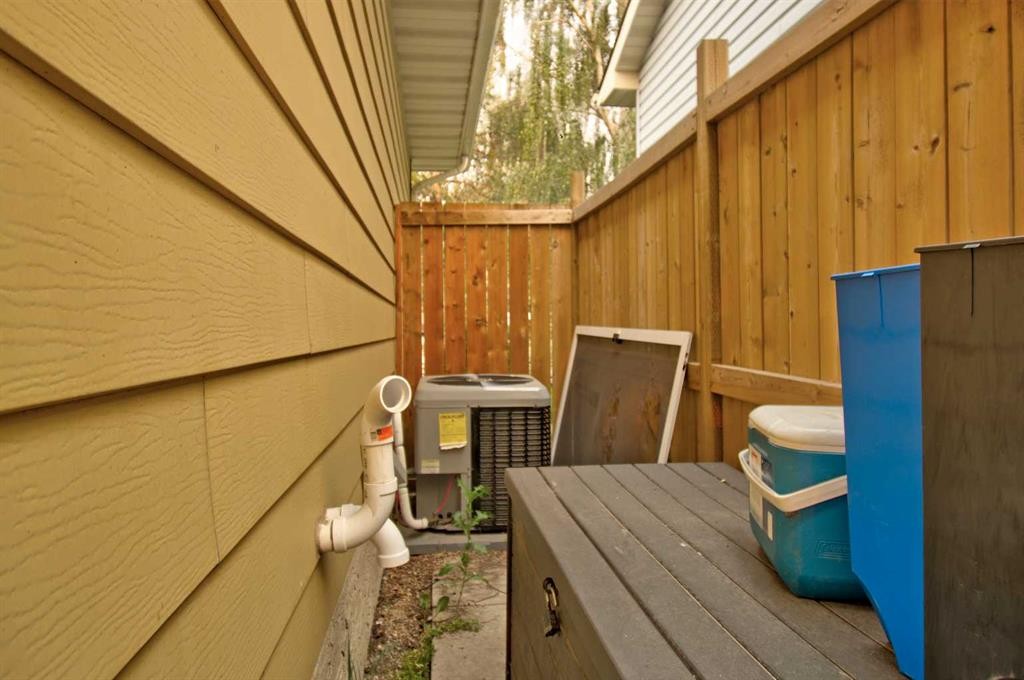 95 Falton Way Ne, Calgary, AB - With Exterior