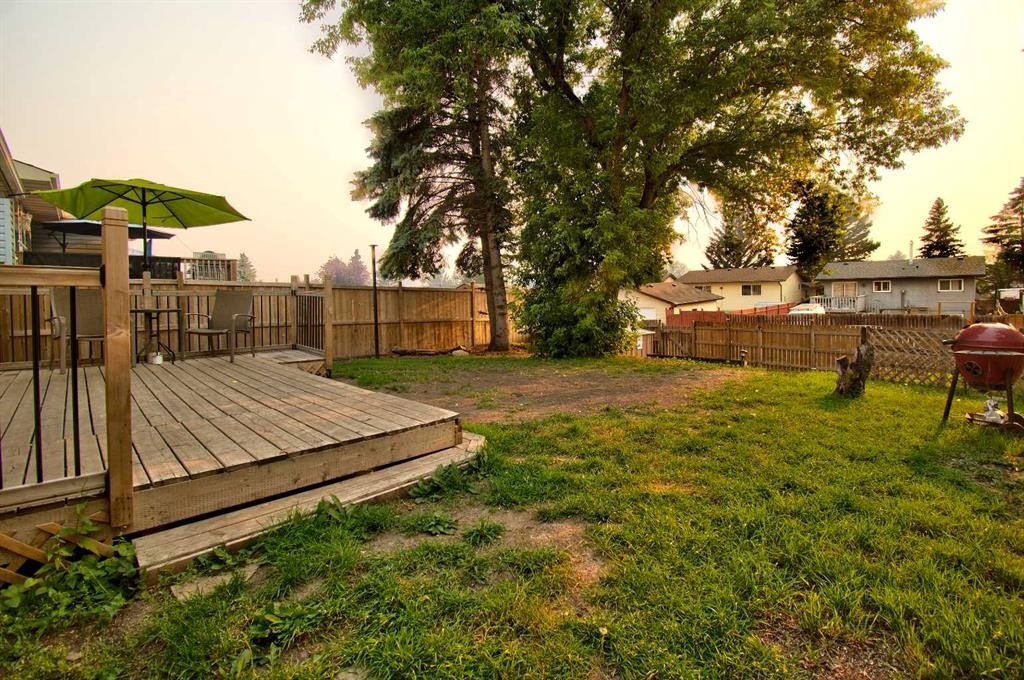 95 Falton Way Ne, Calgary, AB - Outdoor