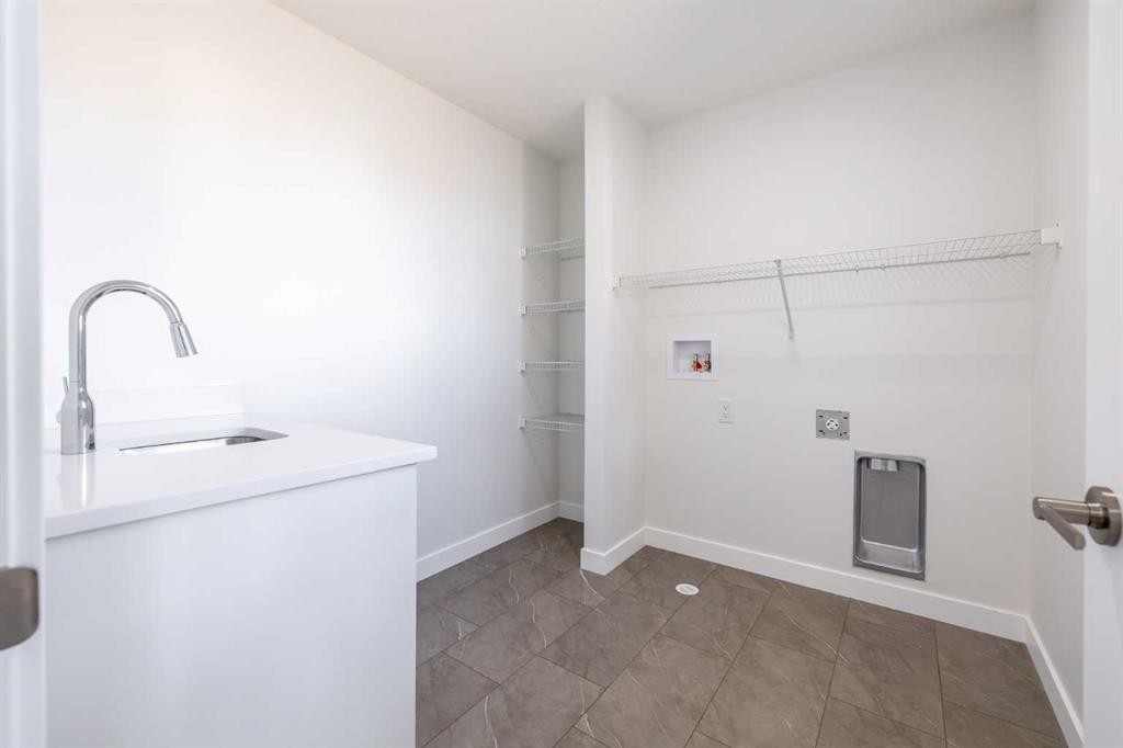 63 Amber View, Balzac, AB - Indoor