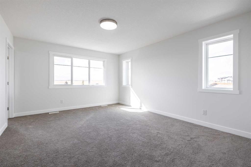 63 Amber View, Balzac, AB - Indoor Photo Showing Other Room