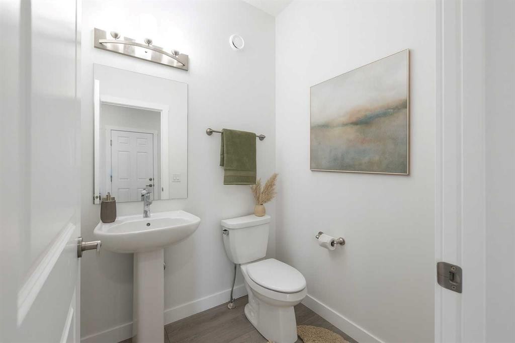 63 Amber View, Balzac, AB - Indoor Photo Showing Bathroom