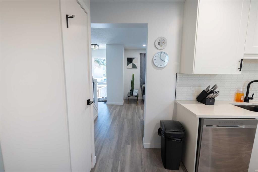 6223 Penedo Way Se, Calgary, AB - Indoor