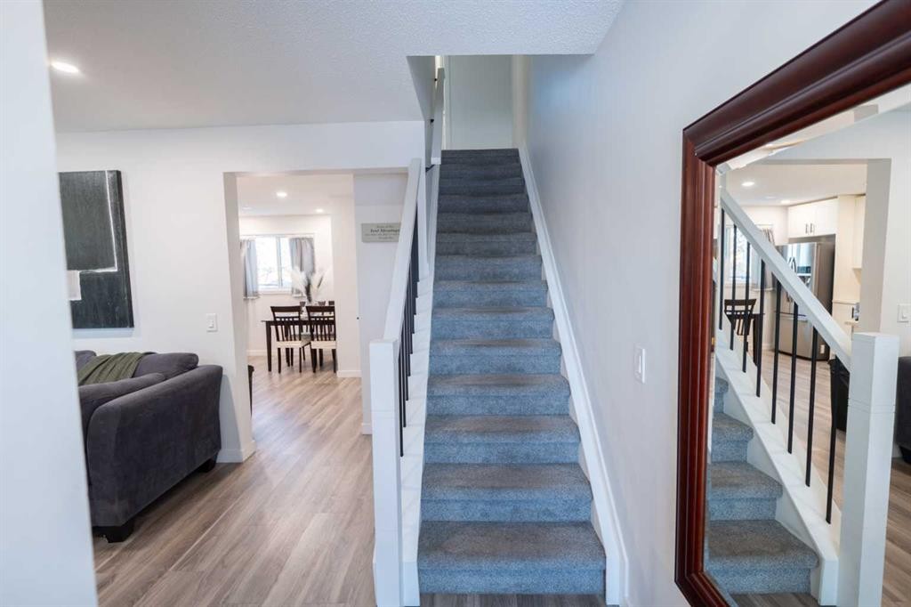 6223 Penedo Way Se, Calgary, AB - Indoor Photo Showing Other Room