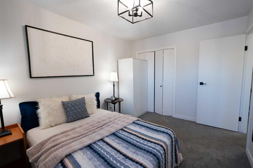 6223 Penedo Way Se, Calgary, AB - Indoor Photo Showing Bedroom