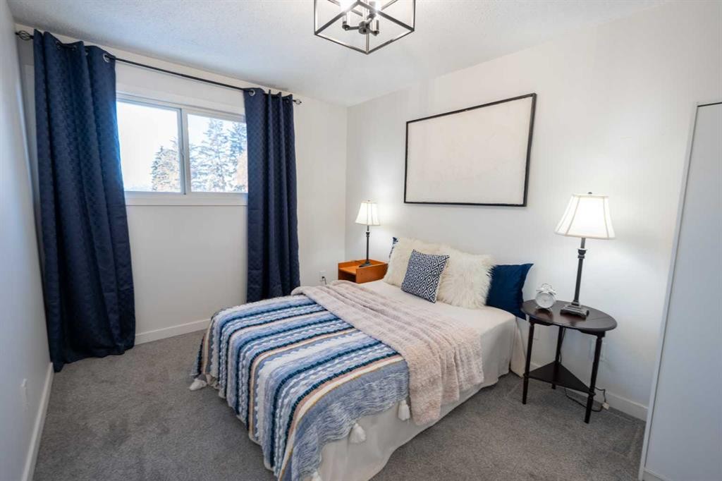 6223 Penedo Way Se, Calgary, AB - Indoor Photo Showing Bedroom