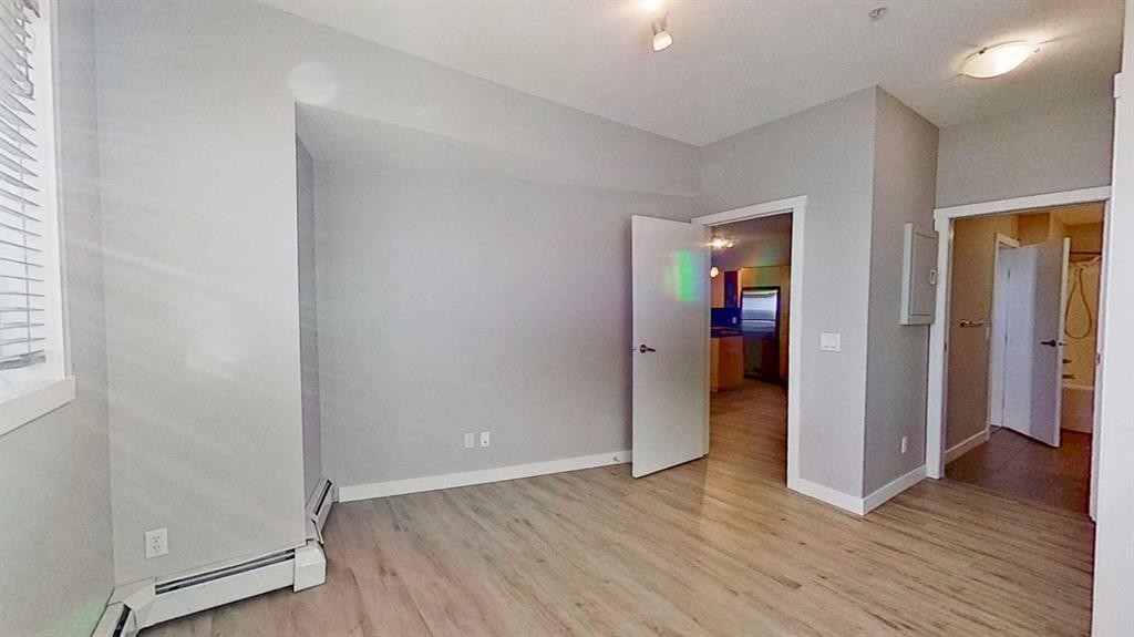 121-69 Springborough Court Sw, Calgary, AB - Indoor Photo Showing Other Room