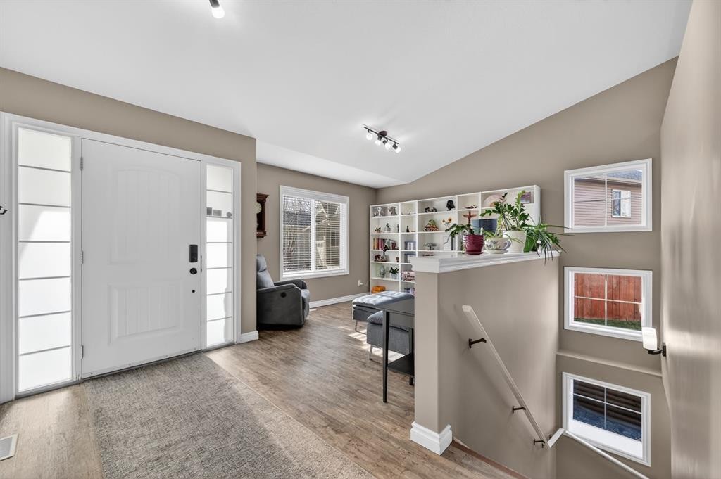 26 Mackenzie Way, Carstairs, AB - Indoor Photo Showing Other Room