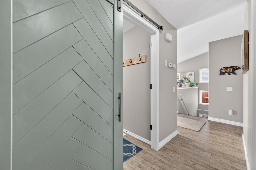 26 Mackenzie Way, Carstairs, AB - Indoor Photo Showing Other Room