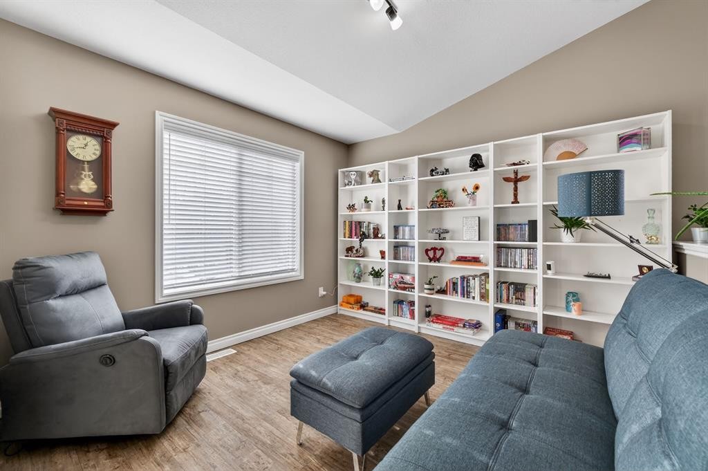 26 Mackenzie Way, Carstairs, AB - Indoor