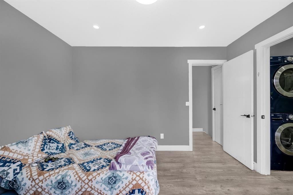 6022 Martingrove Road Ne, Calgary, AB - Indoor Photo Showing Bedroom