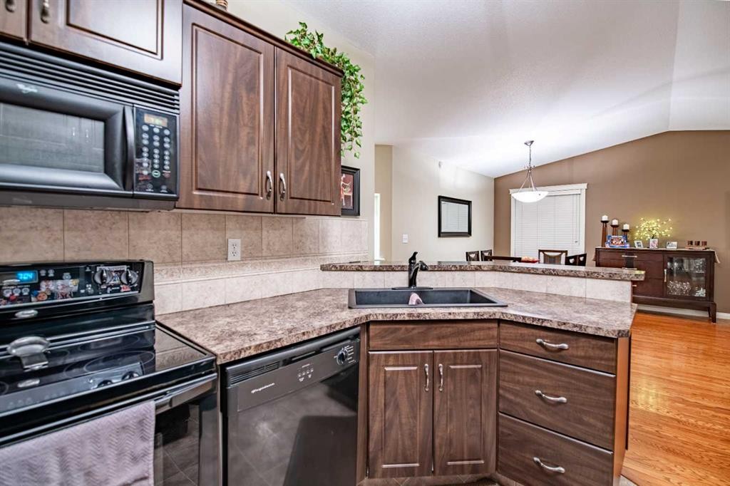 261 Jenner Crescent, Red Deer, AB