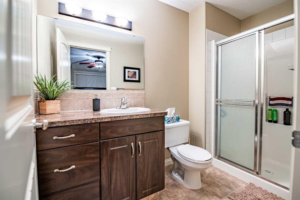 261 Jenner Crescent, Red Deer, AB