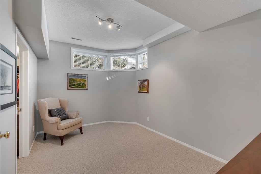 78 Mckenzie Lake Place Se, Calgary, AB - Indoor Photo Showing Other Room