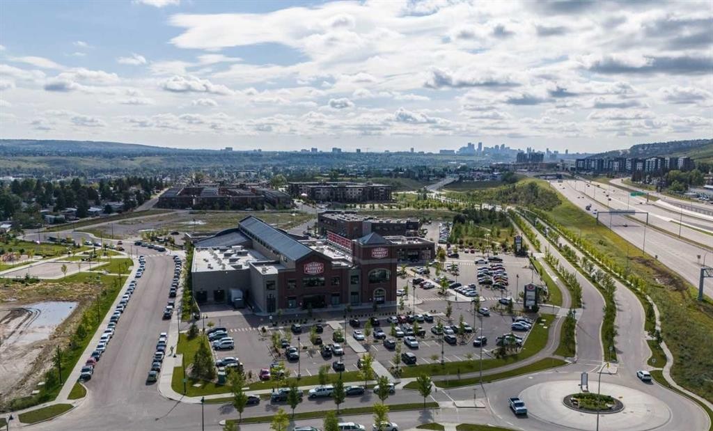 614 Greenbriar Common Nw, Calgary, AB - Outdoor With View